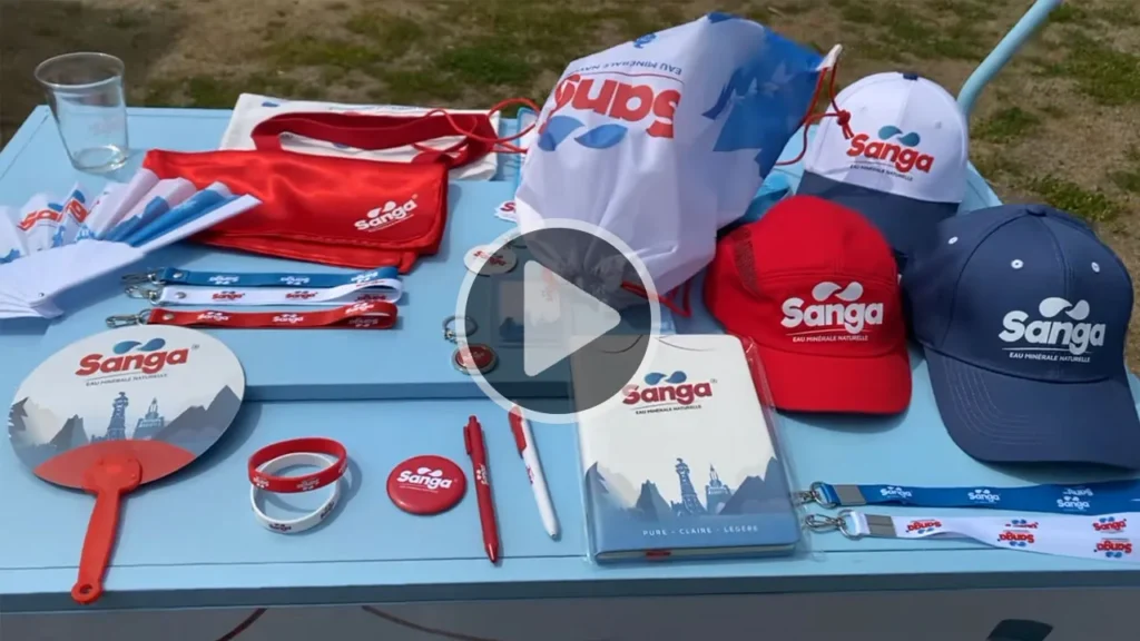 custom promotional merchandise gift set with branded accessories