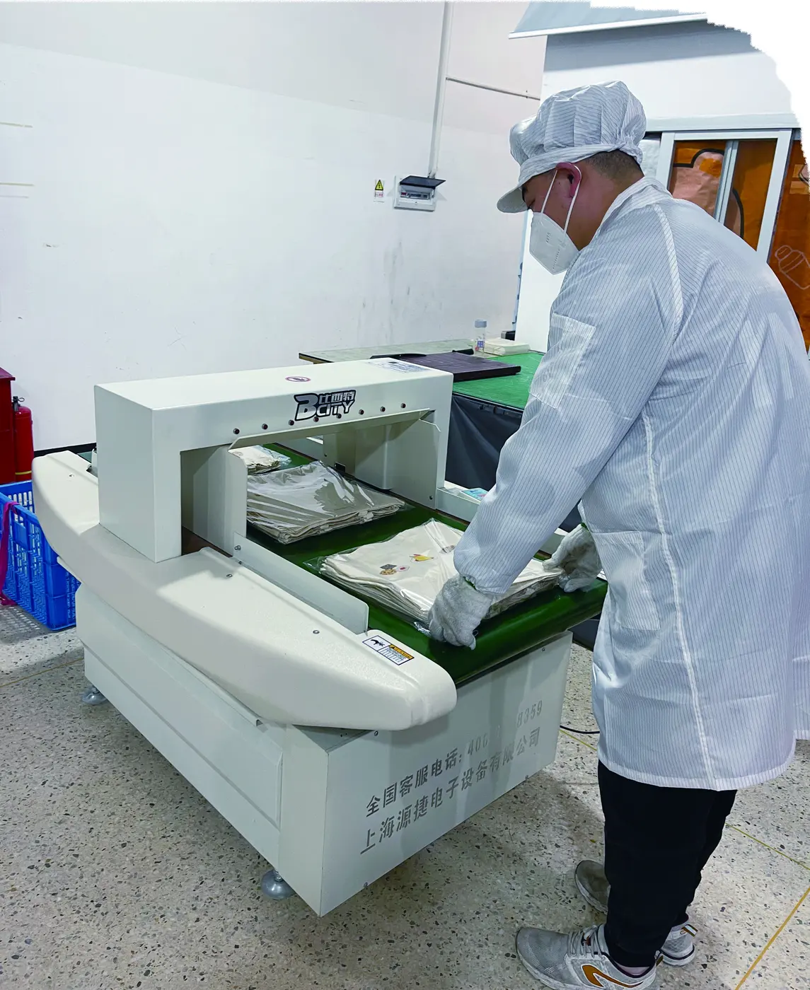 Needle detection quality inspection for finished custom bags