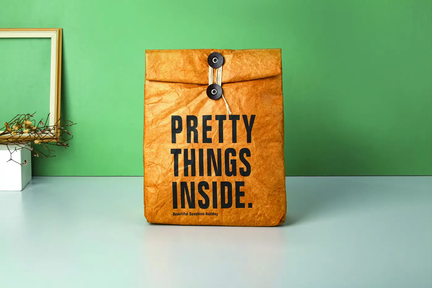 Custom insulated cooler bag with fold-over closure